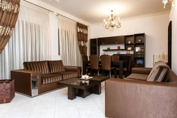 Appartement entier, Appartement de vacances pour 4 personnes avec terrasse in Vólos, Magnisia