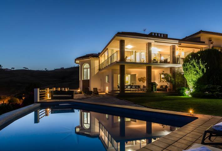 Villa for 8 people, with garden in Salobreña