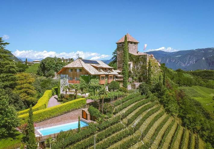 Ferienwohnung für 3 Personen, mit Ausblick und Garten sowie Pool, mit Haustier