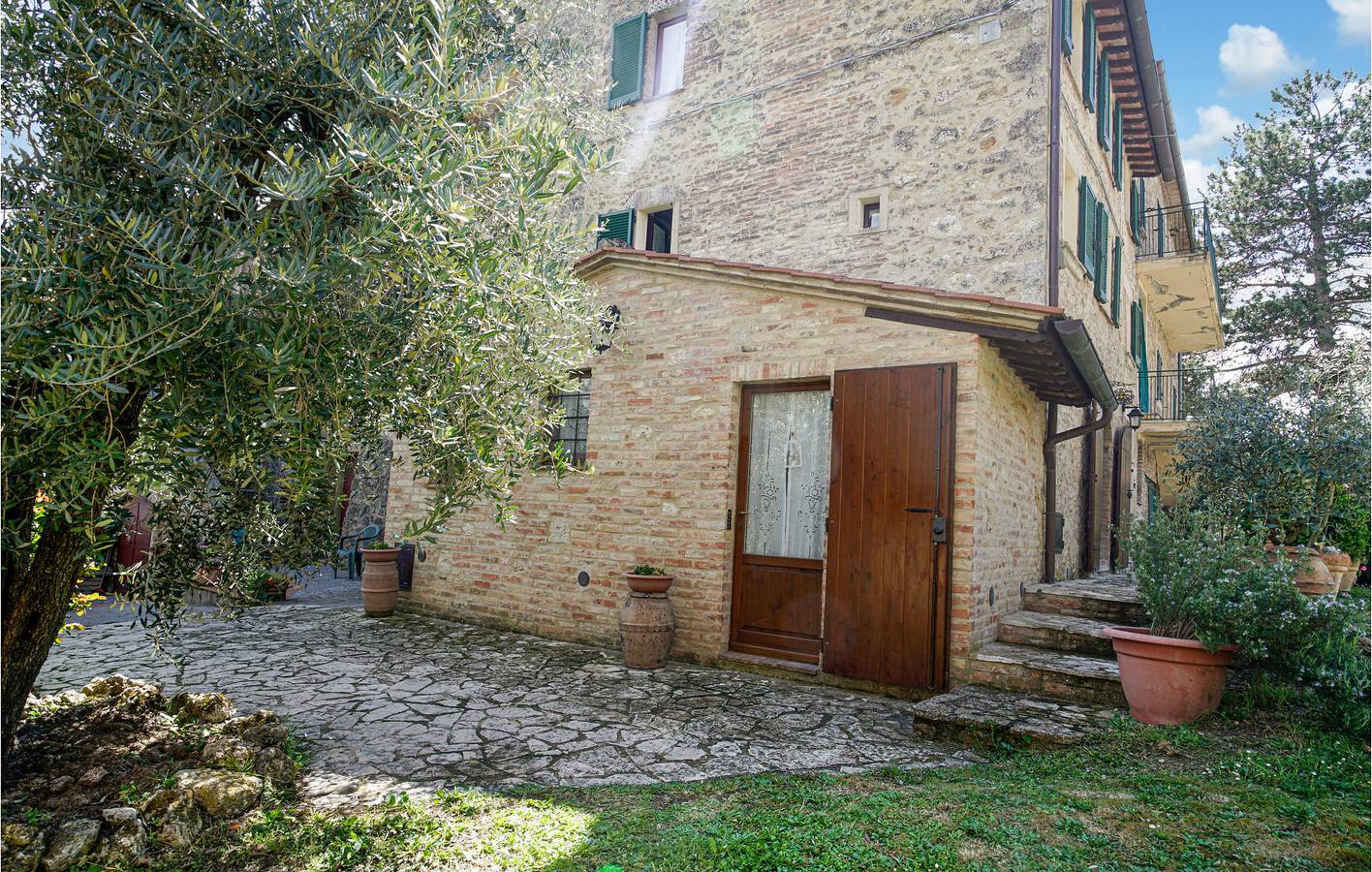 Cetona Garden Appartement: Parkeerplaats, Keuken, Stadscentrum 1km in Cetona, Provincie Siena
