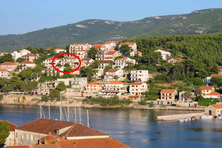 Apartament wakacyjny dla 3 osób, z balkon/ taras, zwierzęta dozwolone w Jelsa