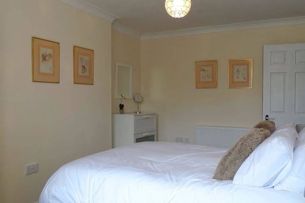 2 Carlton Mews, family friendly, country holiday cottage in Exmouth in Exmouth, Devon