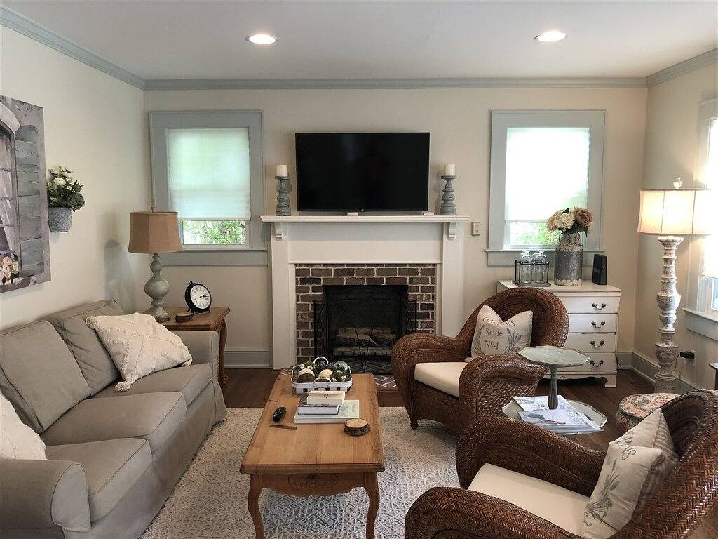 Tracy's Downtown Cottage, gehen Sie in die historische Hendersonville's Main Street in Hendersonville, Henderson County (NC)