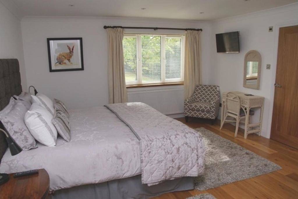 Double or Twin Room with Private Bathroom in Wiltshire