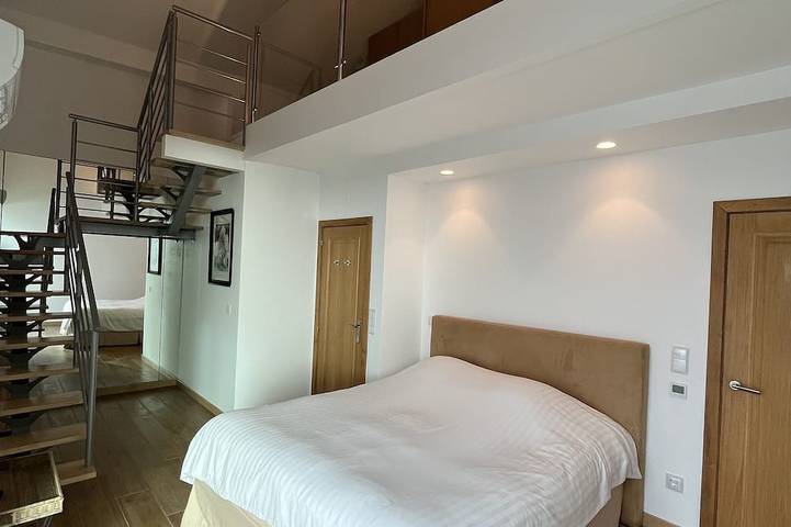 Appartement entier, Penthouse avec terrasse 360 offrant une vue imprenable sur la côte de Cascais. in Cascais e Estoril, Costa de Lisboa