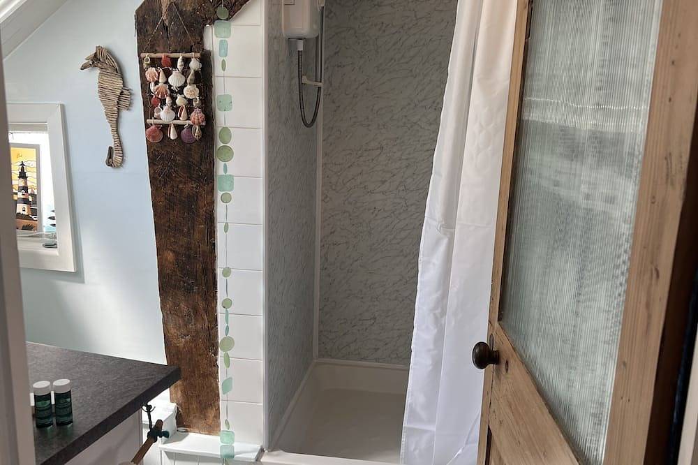 Geheel appartement, Period apartment set in Grade 2 listed building  in Lyme Regis, Dorset