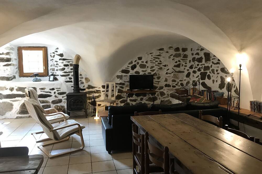Appartement entier, Appartement 3 chambres à Vallouise dans une ancienne écurie in Vallouise, Parc national des Écrins