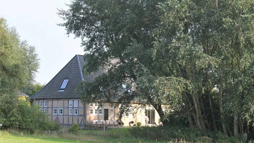 Ferienhaus für 10 Personen, mit Sauna und Terrasse sowie Garten, mit Haustier in Pommerby