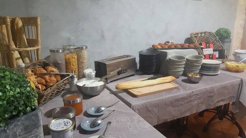 Hôtel pour 2 personnes, avec jardin, animaux acceptés à Sault - 3