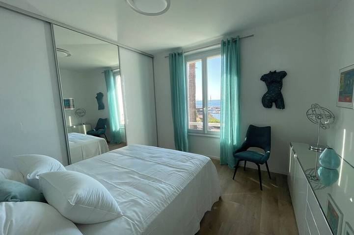 Zauberhaftes Strandhaus in Théoule-sur-Mer direkt am Plage de la Figueirette in Théoule-sur-Mer, Massif de l'Esterel