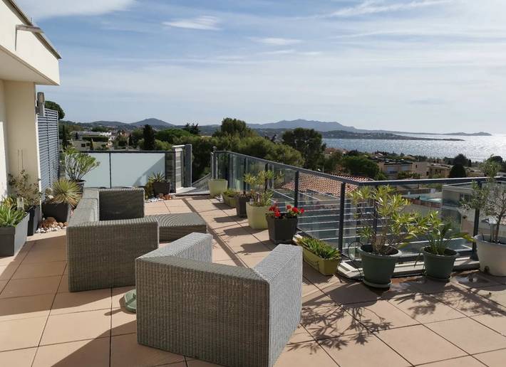 Appartement de vacances pour 4 personnes, avec terrasse et jardin ainsi que jacuzzi et piscine - 1