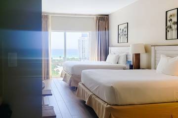 Beach Rental for 4 Guests in Four Mile Village, Miramar Beach, Picture 2