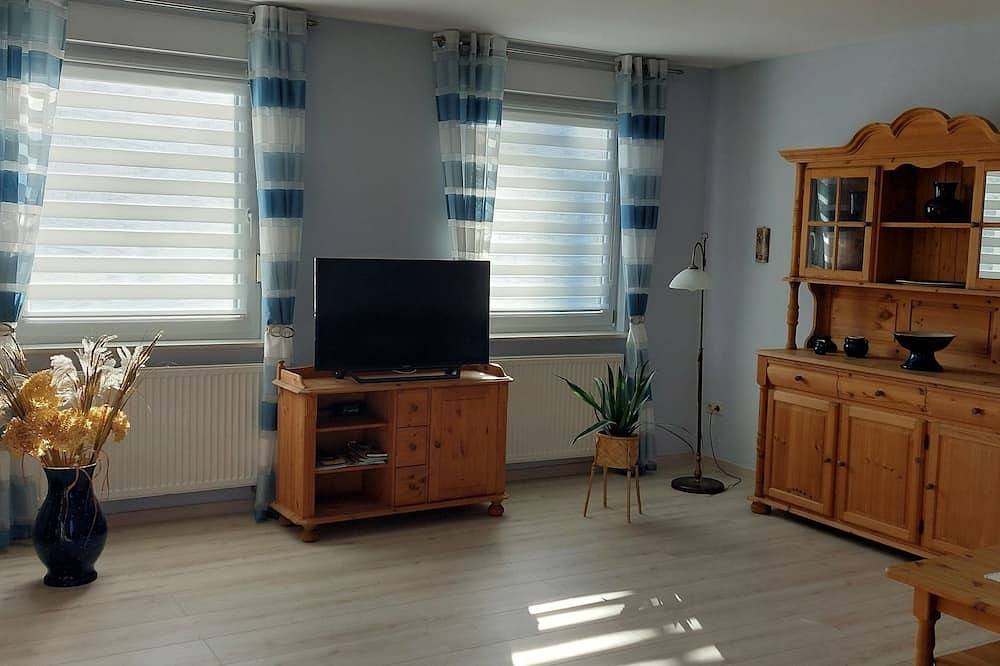 Vacation home at the village green in Katerbow, Temnitzquell