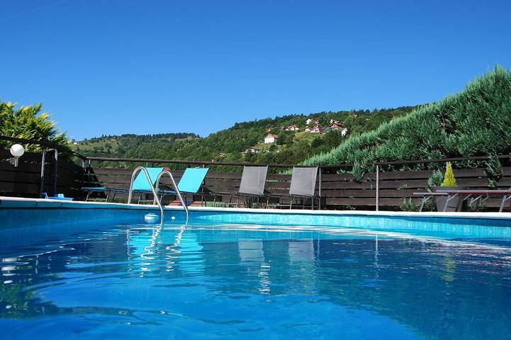 Villa pour 18 personnes, avec jardin ainsi que sauna et jacuzzi dans les Vosges