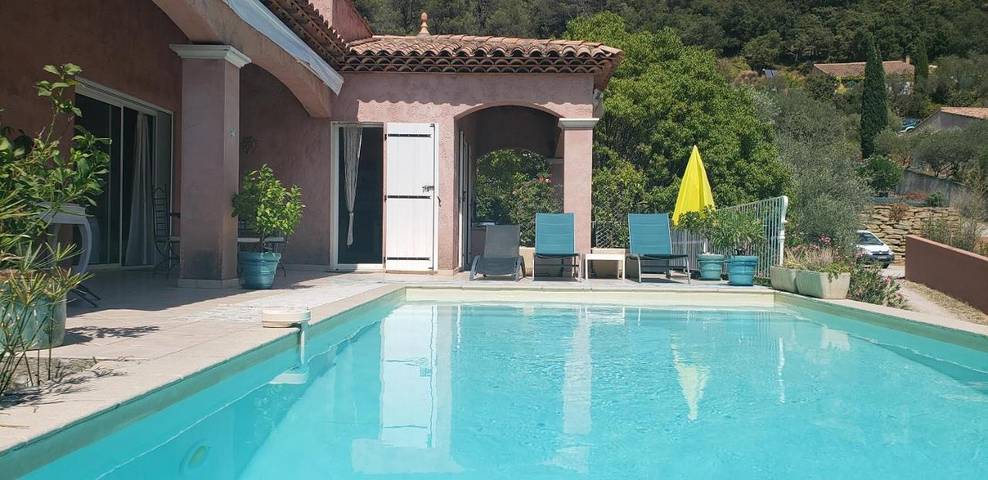 Chalet para 6 personas, con vistas además de piscina y terraza - 1