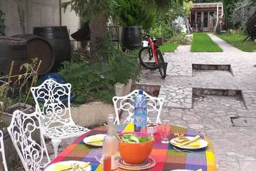 Location de vacances pour 14 personnes, avec terrasse et jardin à Chelles