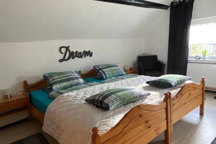 Ferienhaus für 9 Personen, mit Garten und Sauna sowie Terrasse in Leer und Umgebung - 4