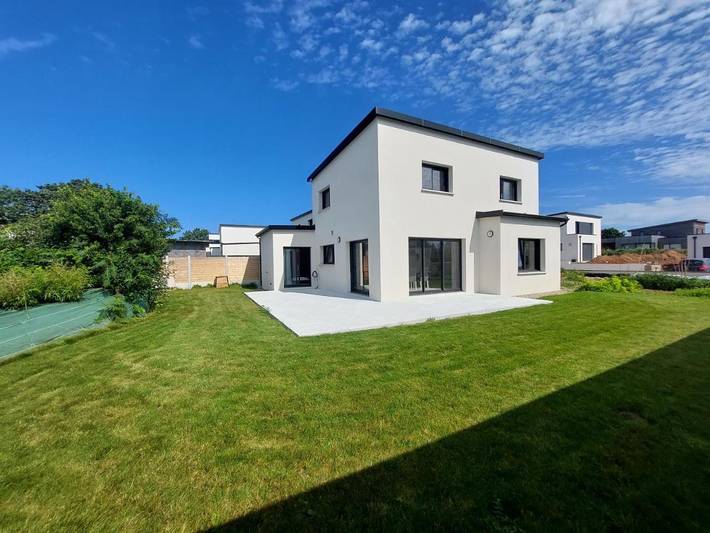 Location de vacances pour 8 personnes, avec terrasse et vue à Plouzané