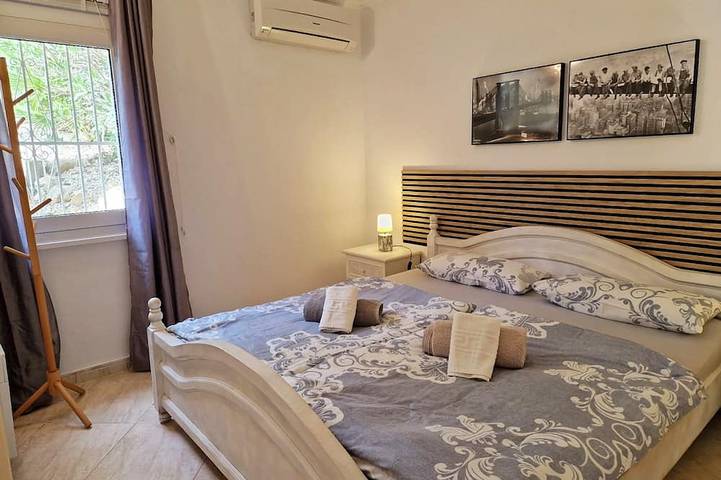 Ferienpark für 2 Personen, mit Garten und Pool sowie Terrasse in Spanien - 4