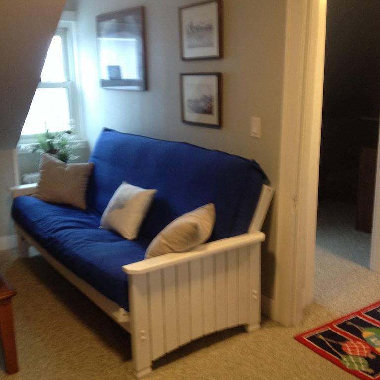 Ganze Wohnung, Gemütliches Newport Beach Apartment, privater Eingang, Parkplatz in Middletown, Newport County