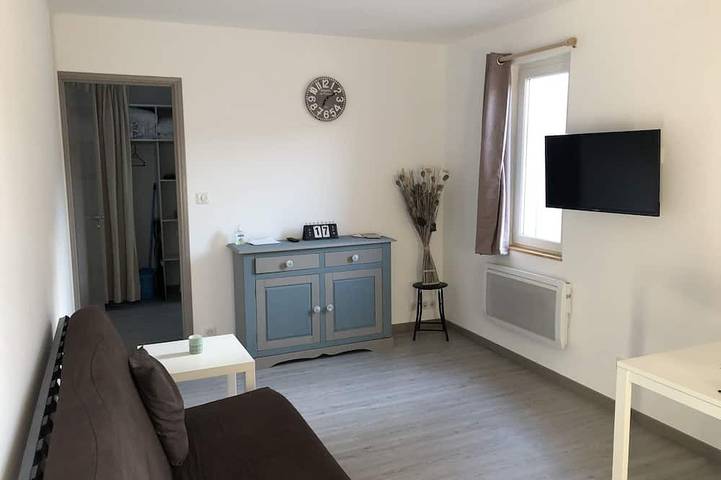 Appartement entier, *Studio neuf* Proche Salagou in Lodève, Région de Lodève