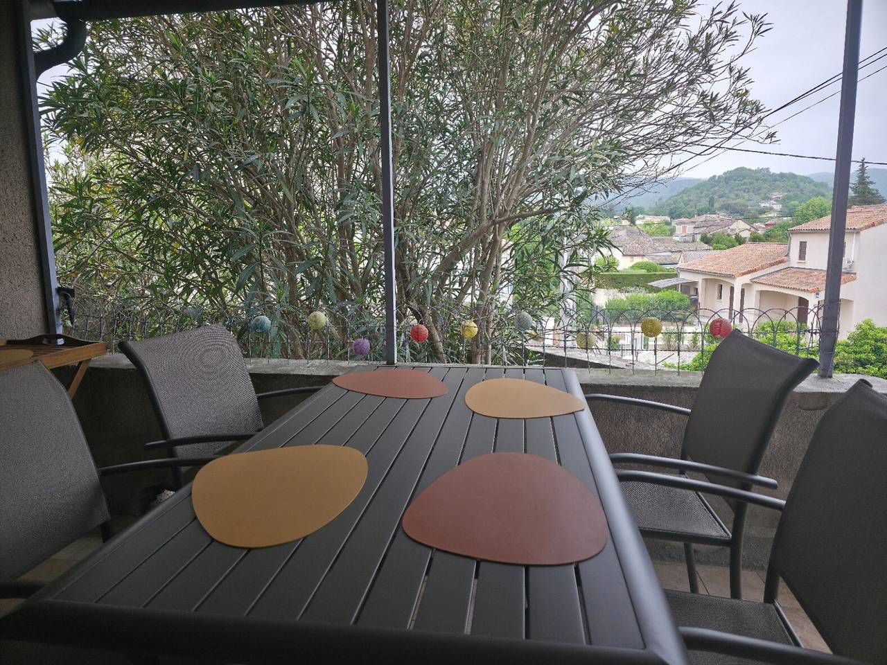 Encantadora casa en Vallon Pont d'Arc con terraza privada, jardín y Wi-Fi in Vallon-Pont-d'Arc, Gorges de l’Ardèche
