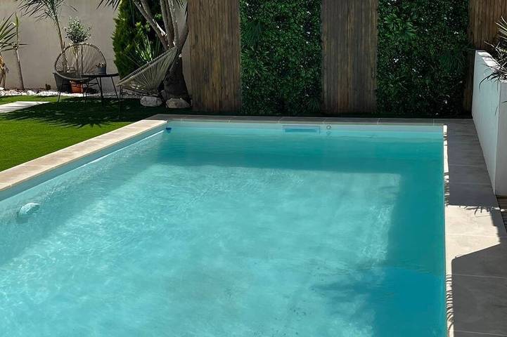 Location de vacances pour 2 personnes, avec terrasse et jardin à Châteauneuf-les-Martigues - 3