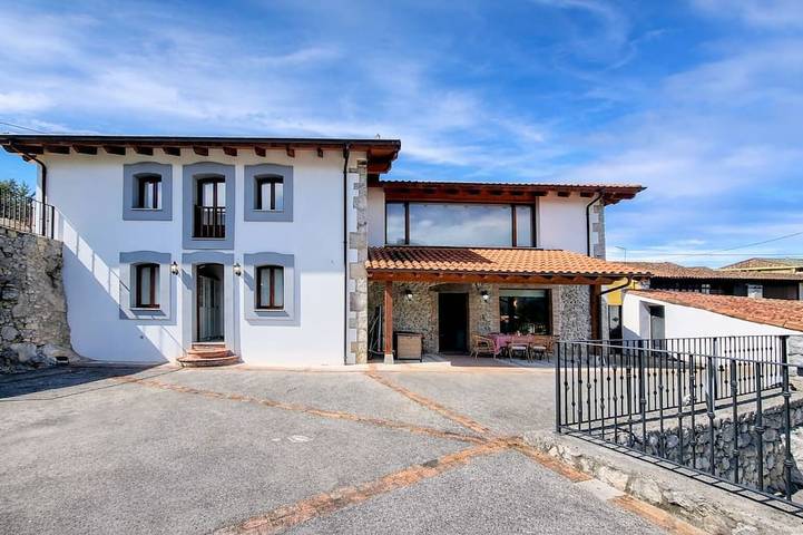 Casa de vacaciones para 8 personas, con jardín y balcón, Se admiten mascotas - 1