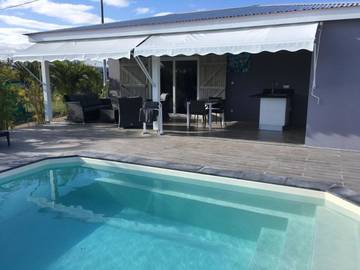Villa pour 2 personnes, avec jardin ainsi que vue et piscine en Guadeloupe