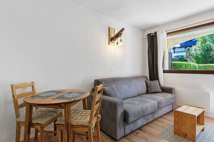 Entire apartment, Garden-Level Apartment in the Heart of Villard, Private Terrace and Garden in Villard-de-Lans, Parc naturel régional du Vercors