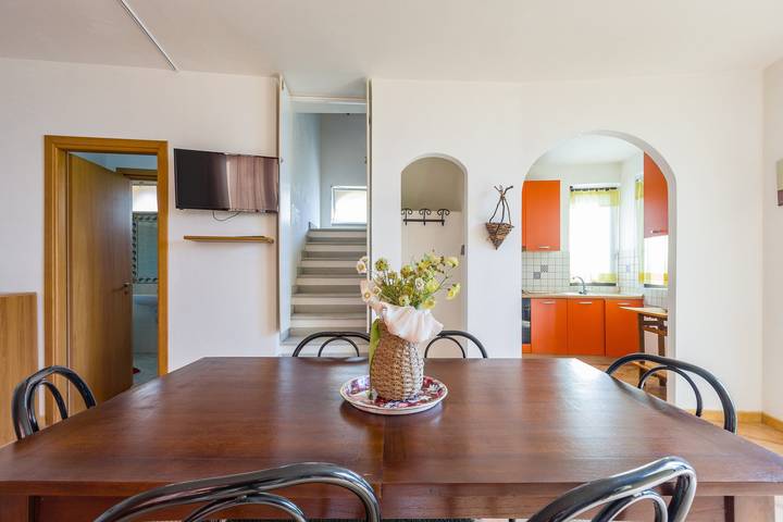 Entire apartment, Apartment 'Mandorlo' with Sea View, Private Terrace and Wi-Fi in Gioiosa Marea, Messina Province