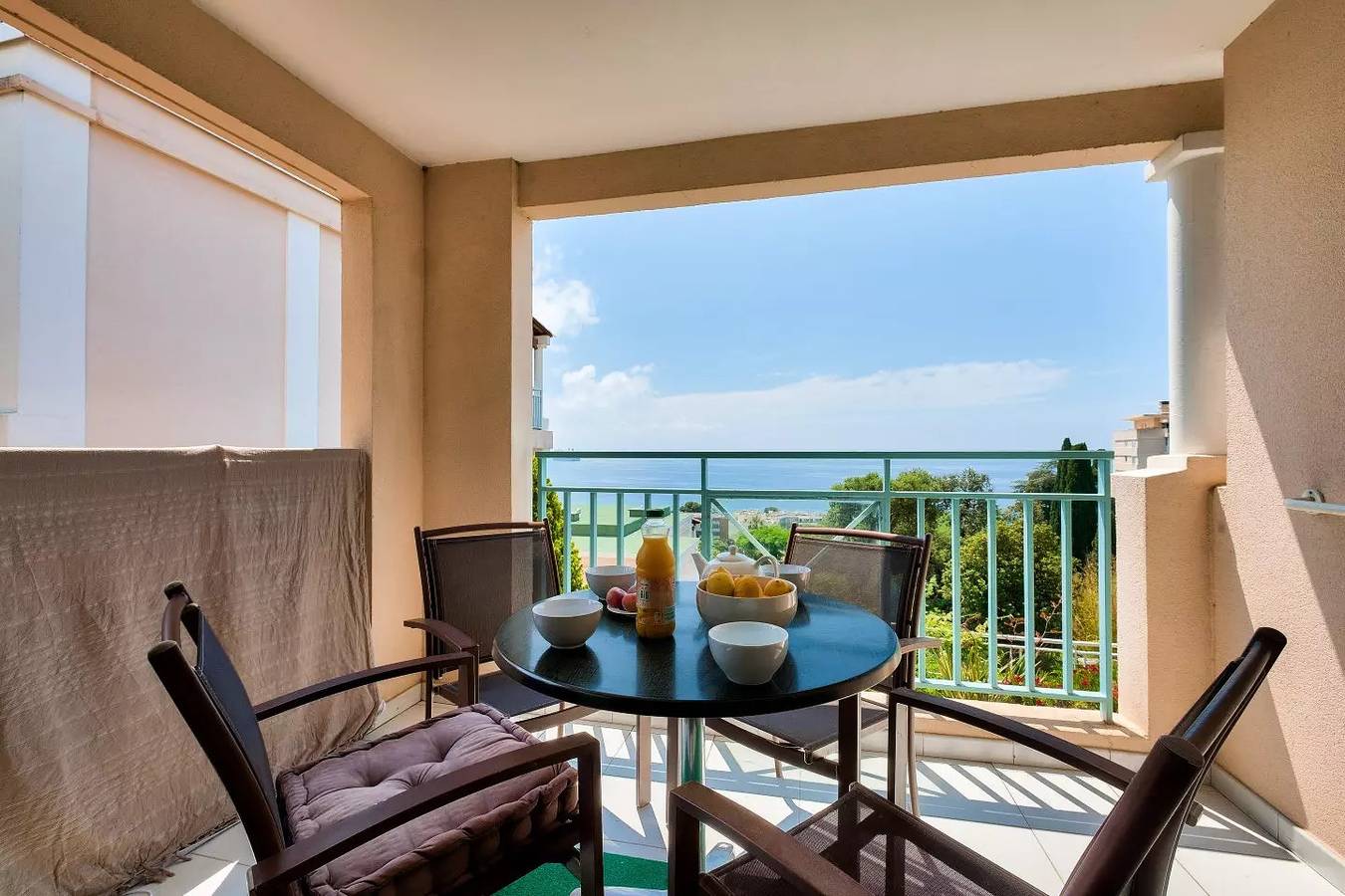 Entire apartment, 2 room apartment for 4 people - Selection in Cannes, Cannes region