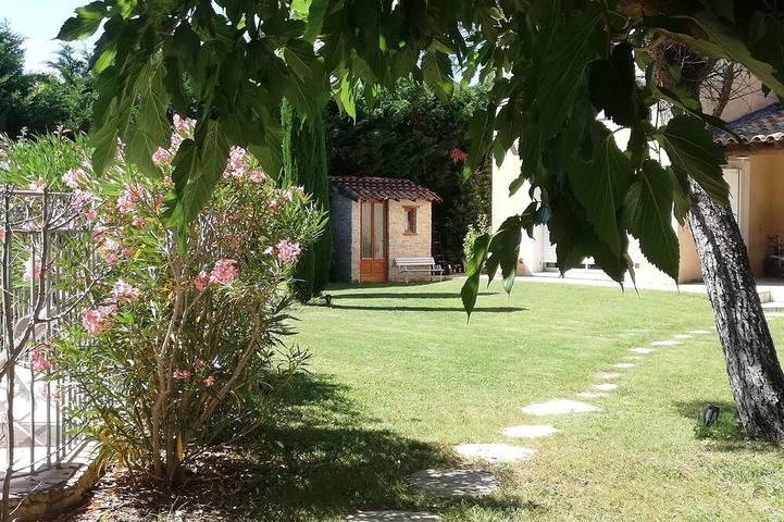 House / Villa - Rochefort du gard in Rochefort-du-Gard, Nimes region