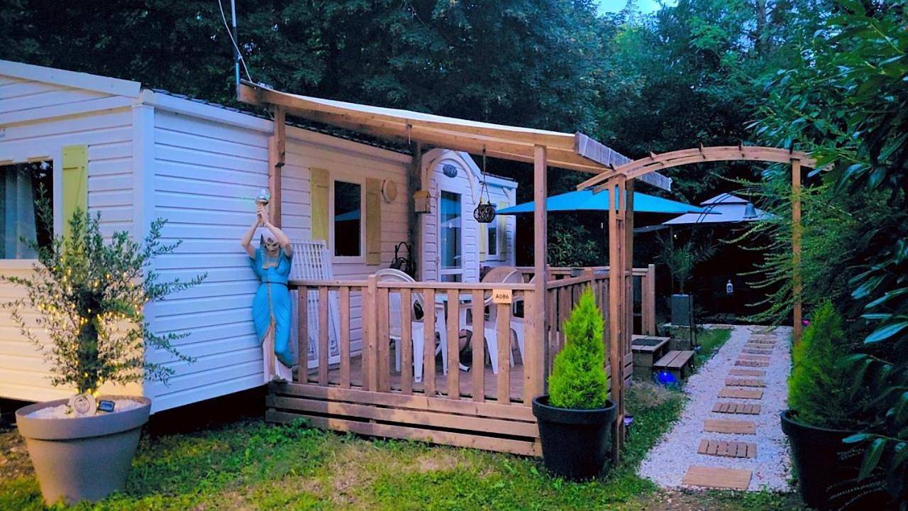 Mobile Home in Saint-Chéron, Essonne