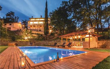 Ferienhaus für 10 Personen, mit Terrasse und Pool sowie Whirlpool in Opatija Riviera