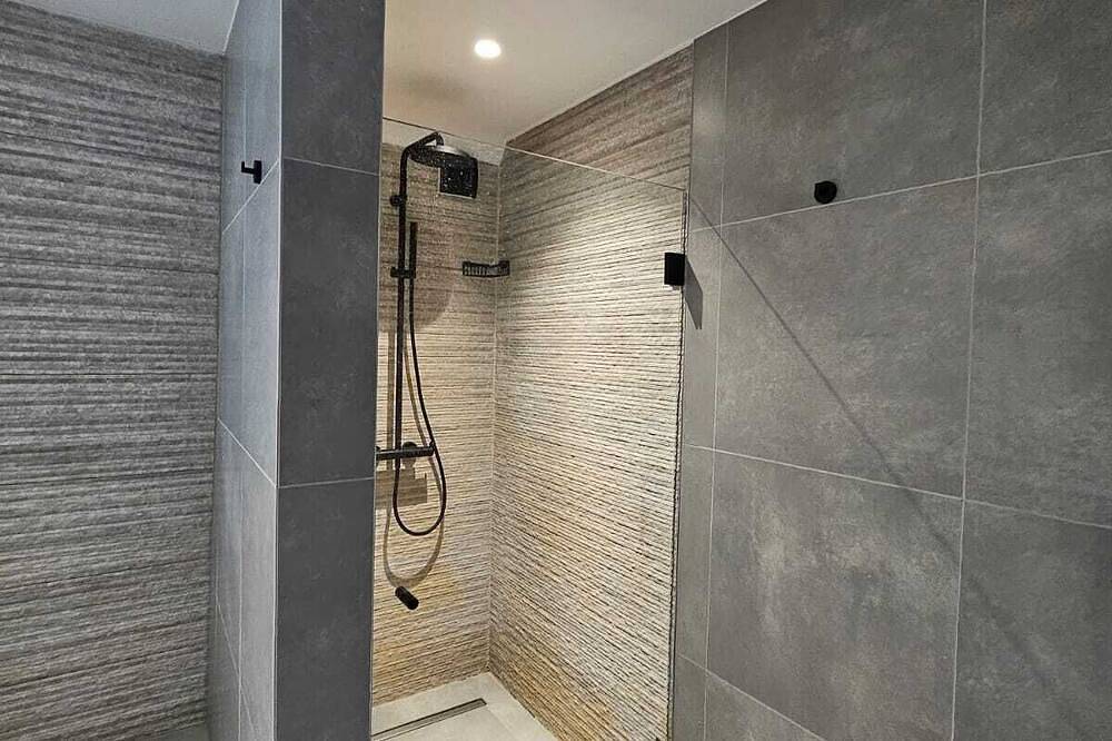 Double room with kitchen(2) in Gand, Provincia delle Fiandre Orientali