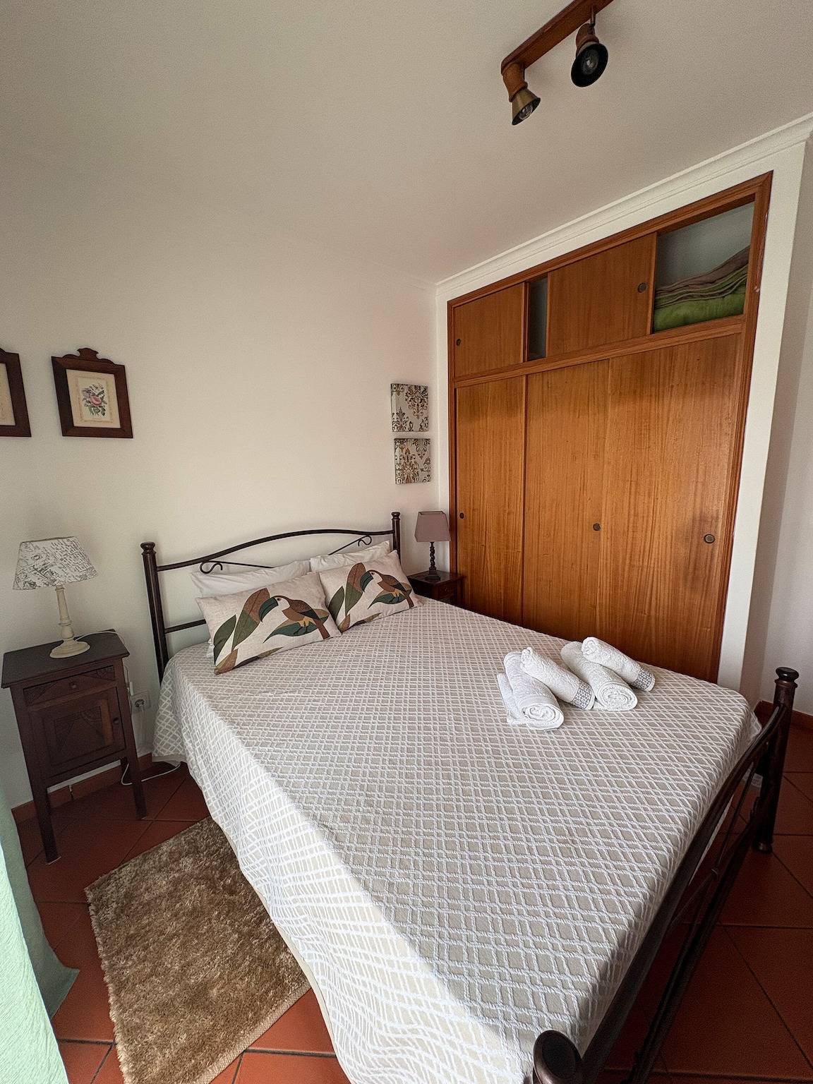 Ferienhaus 'Margarida' mit privater Terrasse, Balkon und Wlan in Longueira/Almograve, Costa Alentejana