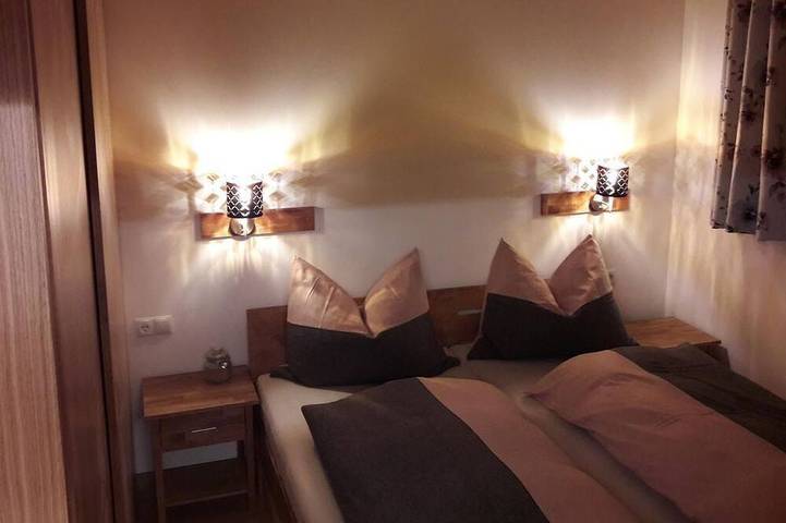 Hütte für 4 Personen, mit Garten in Brand - 2