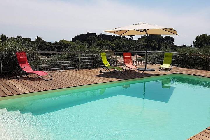 Appartement de vacances pour 4 personnes, avec piscine ainsi que jardin et terrasse