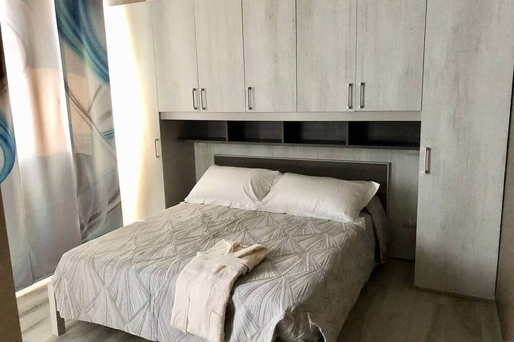 Entire apartment, Seaside Chalet With Pool in Marotta, Mondolfo Region