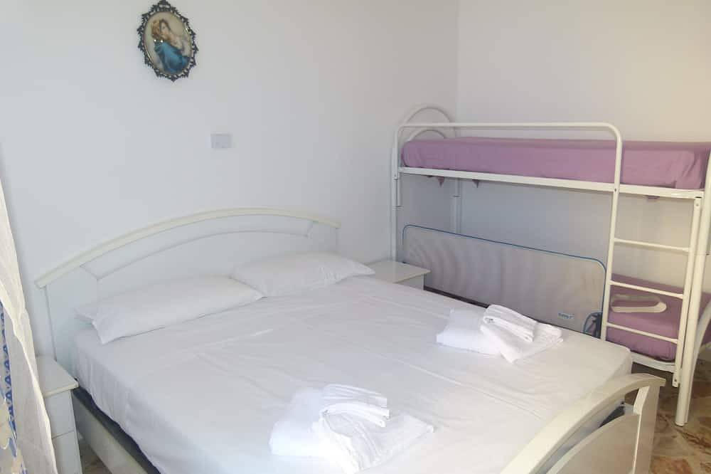 Entire apartment, Laura's House - Aspra Sea View in Aspra, Palermo Province