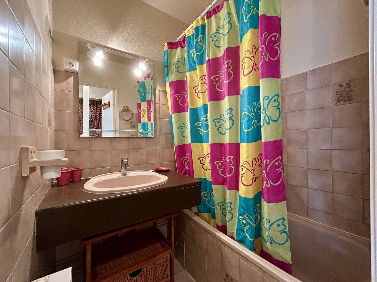 Apartamento entero, Estudio con balcón y estacionamiento - Briançon 4 pers in Briançon, Serre Chevalier