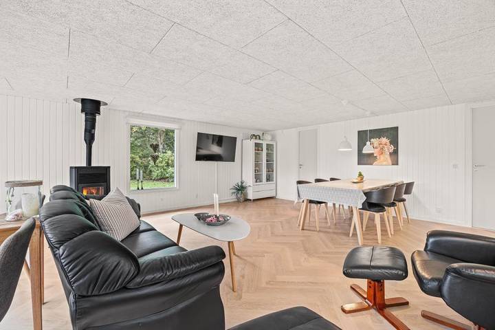Gemütliches Ferienhaus mit Badewanne & Kaminofen-Atmosphäre in Jegum, Varde