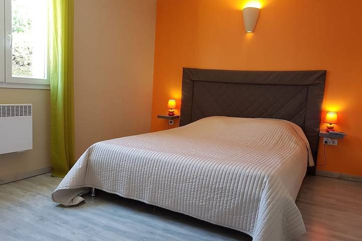 Location de vacances pour 6 personnes, avec piscine et terrasse, animaux acceptés à Tavel - 4