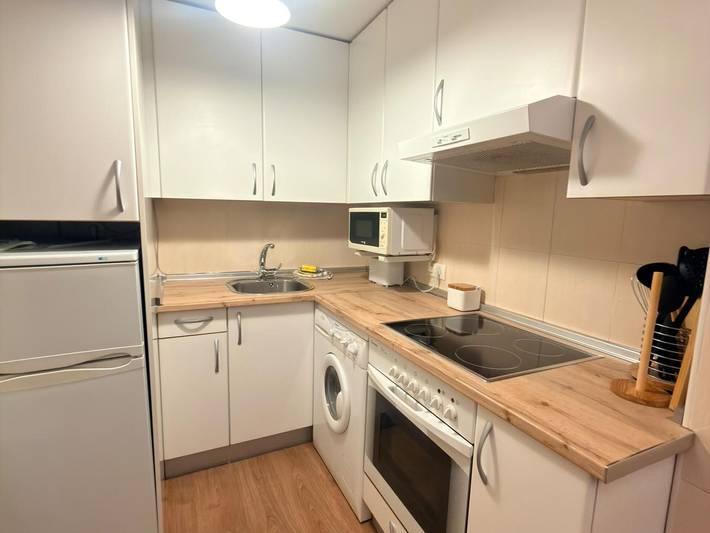Ganze Wohnung, Canfranc: 1-Zimmer-Wohnung für 4 + Parkplatz Inklusive in Canfranc, Aragonesische Pyrenäen
