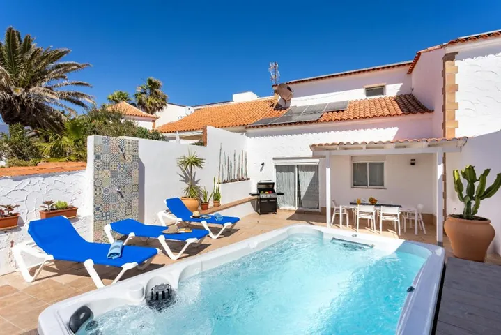 Villa für 6 Personen, mit Terrasse - 1