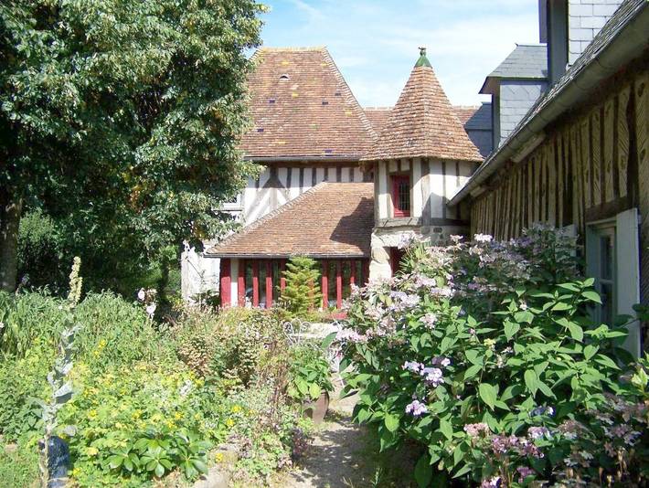 Chambre d’hôte pour 4 personnes, avec Terrasse ainsi que Jardin et Vue