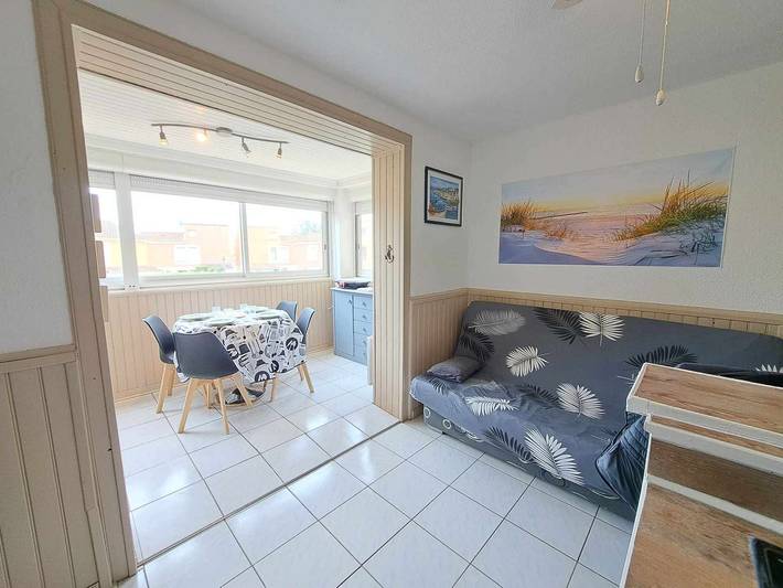 Ganze Wohnung, 2-Zimmer-Wohnung für 4 Personen mit Pool, Parkplatz und in Strandnähe in Marseillan, Mittelmeerküste (Frankreich)