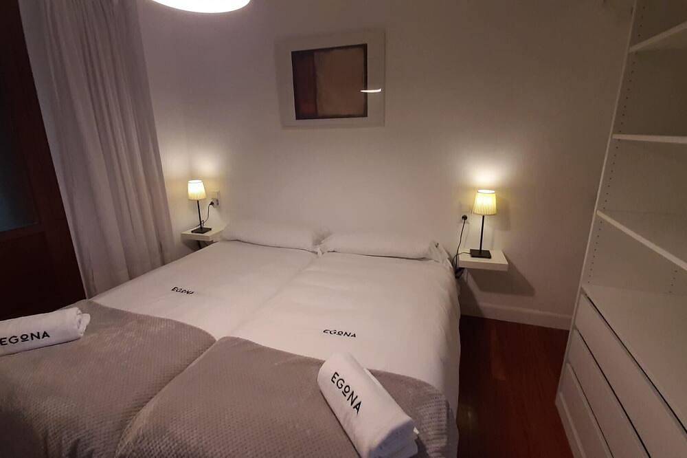 Entire apartment, Apartment Bañeru 3 - Fisrt line beach, city centre accommodation by Egona in Zarautz, Basque Coast (Spain)