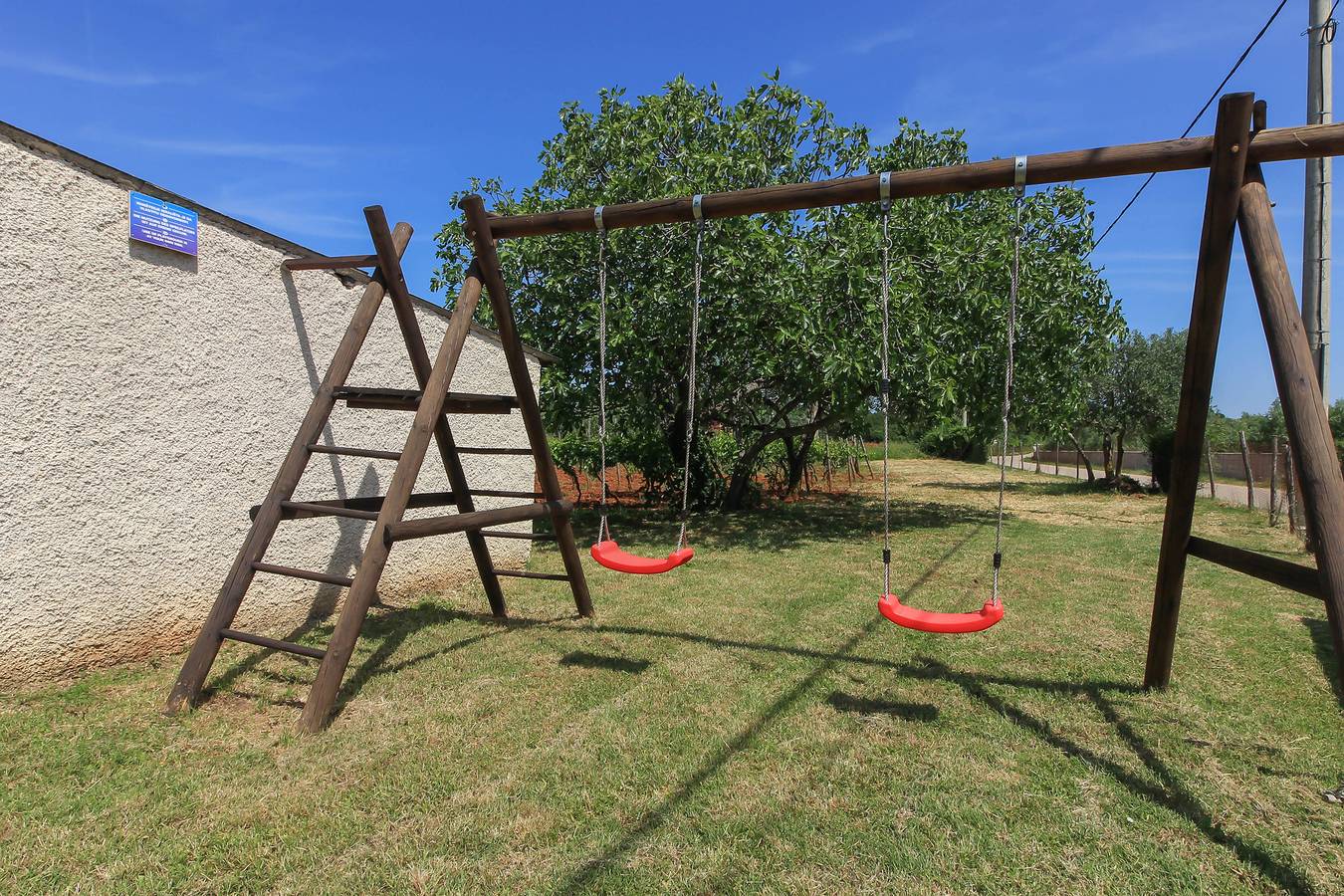 Villa für 12 Personen mit Garten in Sisan, Südküste Istrien